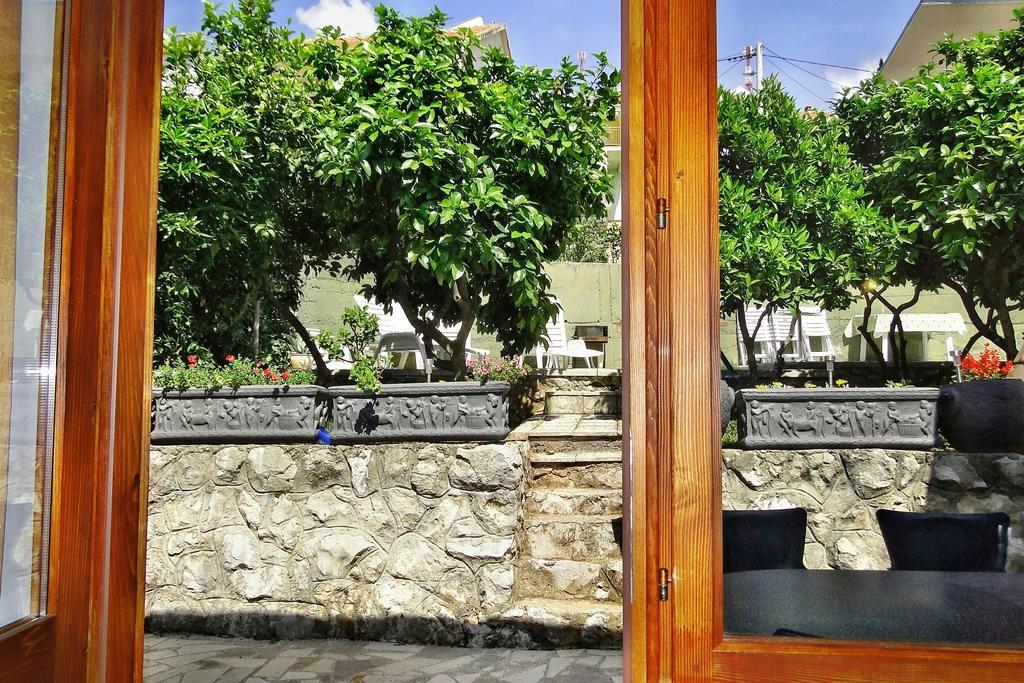 Holiday Home Apartment Tedo Klek Εξωτερικό φωτογραφία