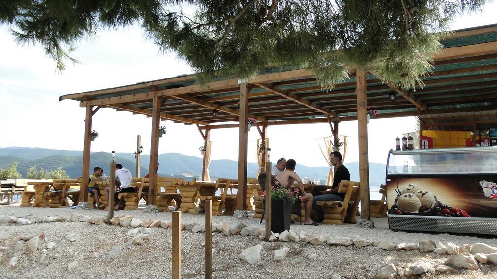 Holiday Home Apartment Tedo Klek Εξωτερικό φωτογραφία